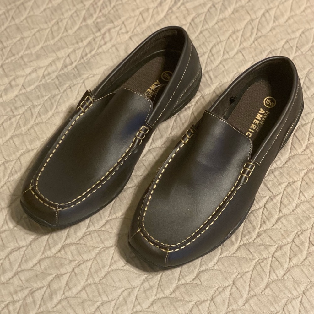 Perry Ellis Wide Slip-Ons